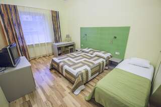 Отель Braavo Spa Hotel Таллин Двухместный номер с 2 отдельными кроватями и дополнительной кроватью; право посещения спа-салона-1